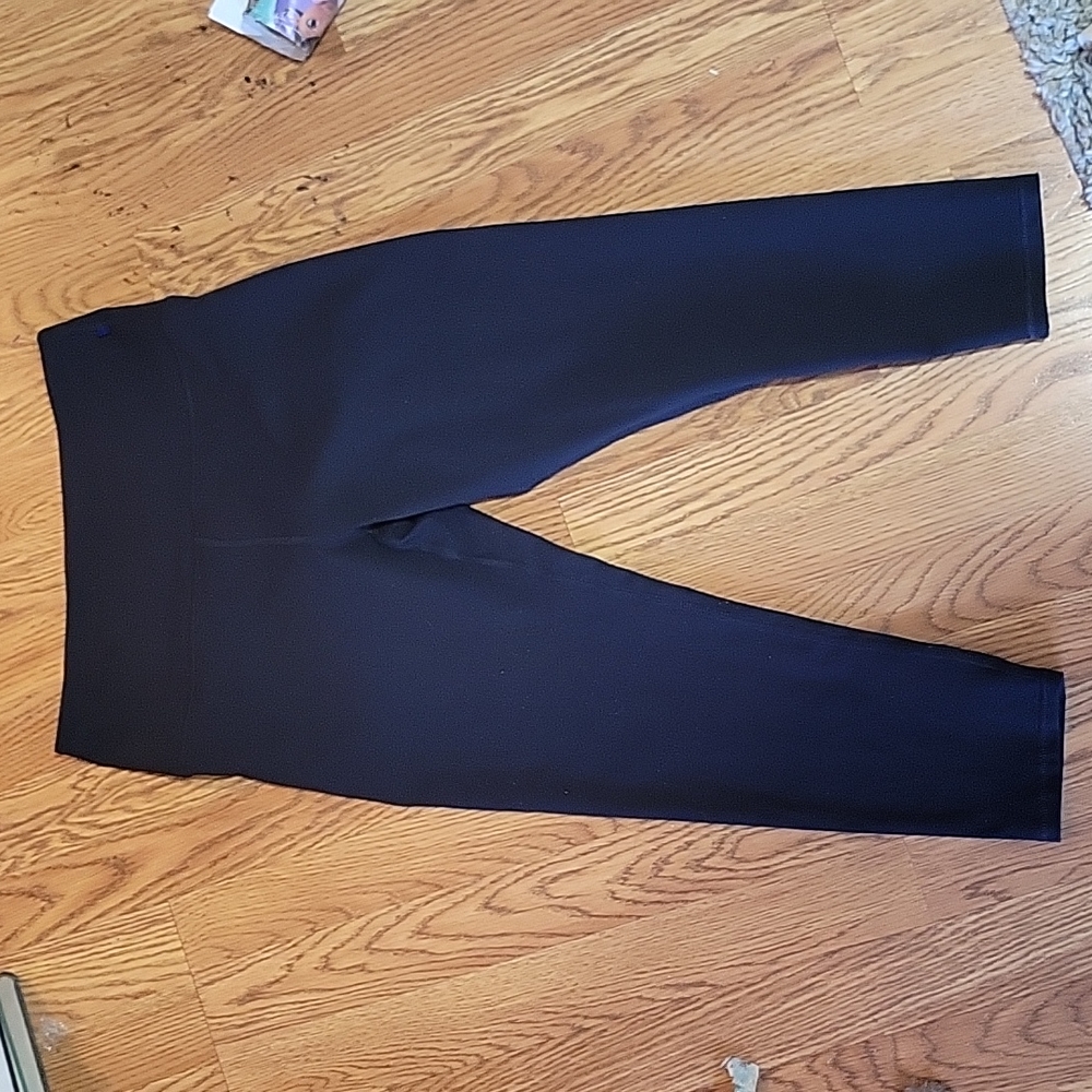Zobha black crop leggings size large